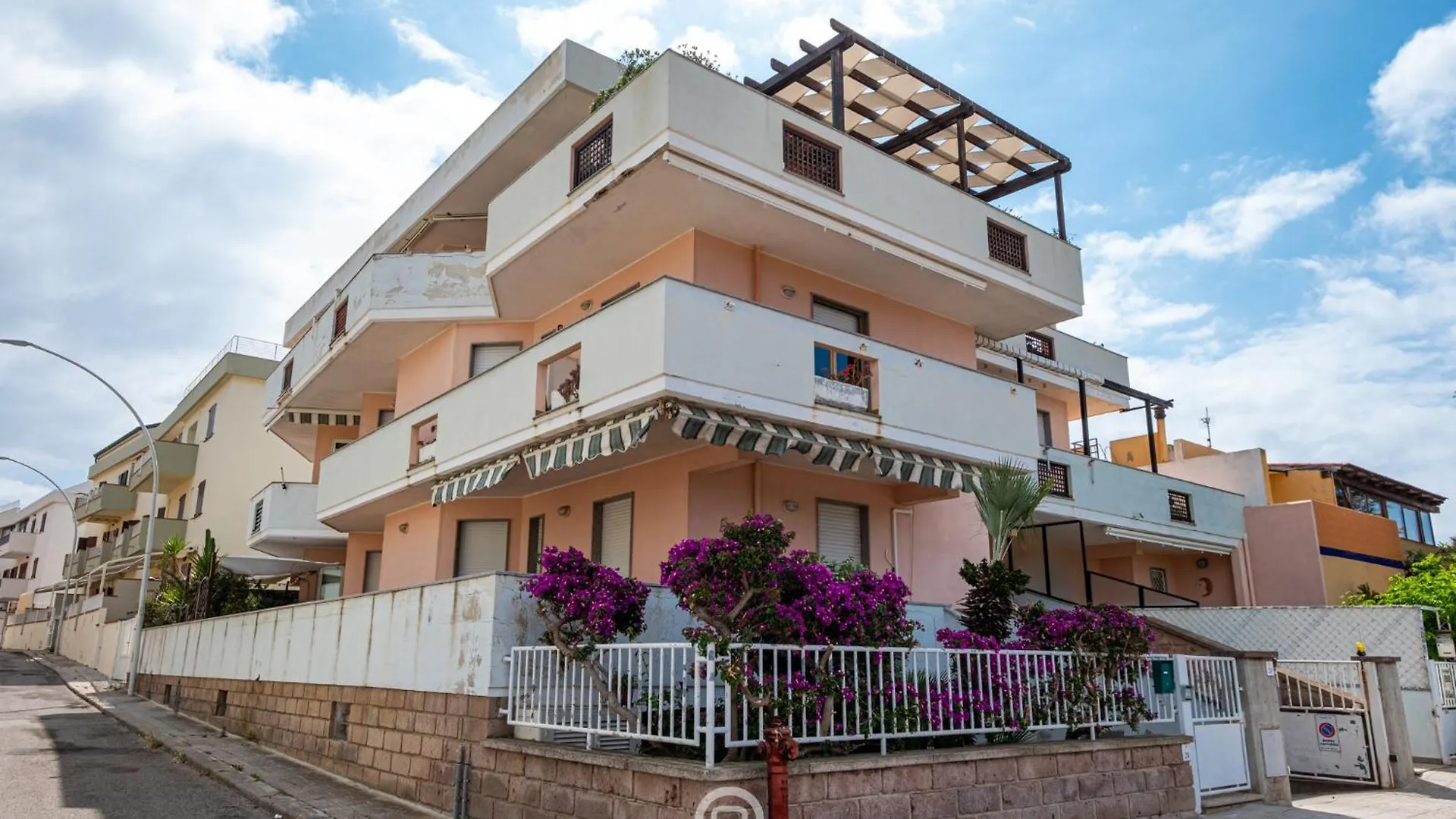 Daire Beachside Mermaid Apt Alghero İtalya