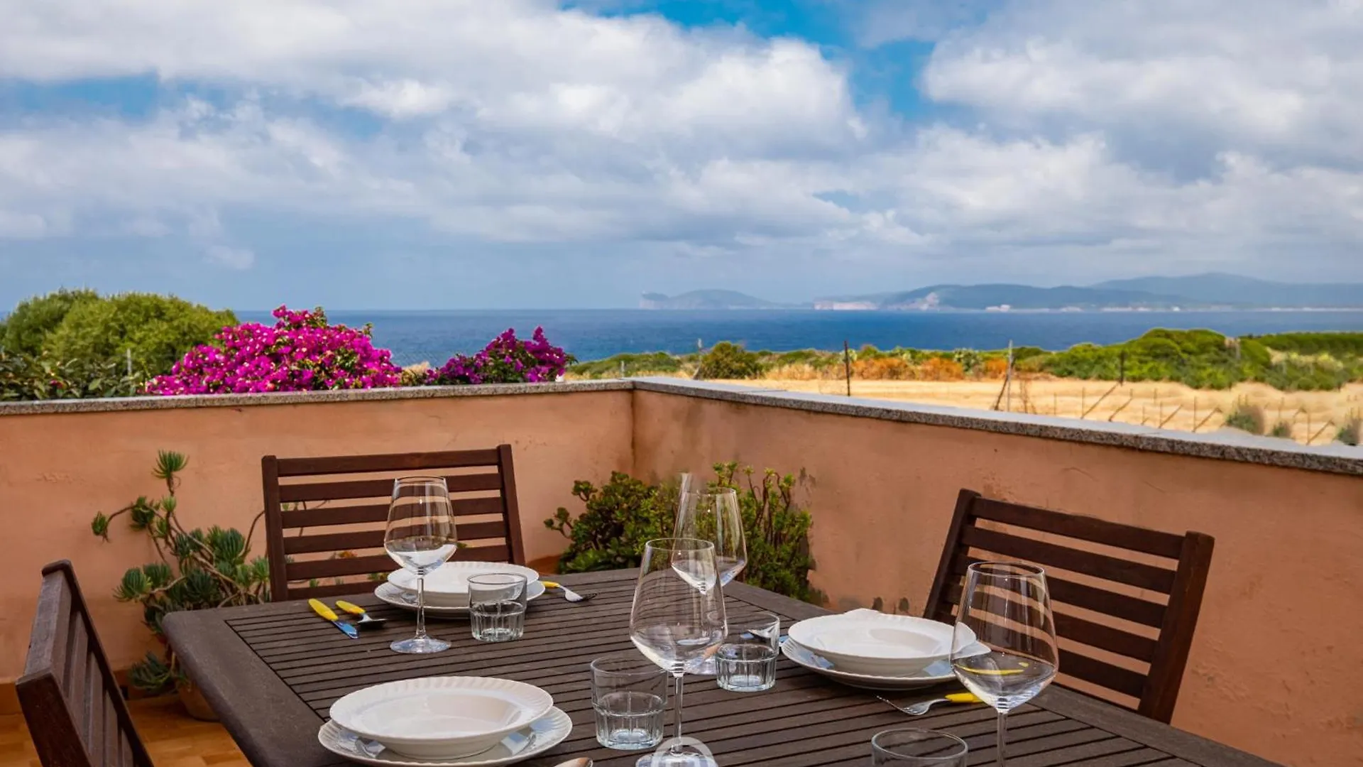 Daire Beachside Mermaid Apt Alghero İtalya